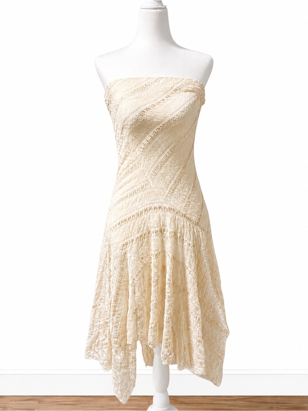 ALEXIA ADMOR white lace dress